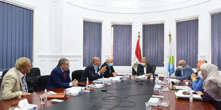 القابضة للمياه: اجتماعا تنسيقيا مع شركتى المياه والصرف بالاسكندرية لاستعراض الخطط المستقبلية لمشروعات المرافق