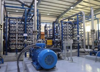 رئيس مياه سيناء يتفقد محطات تحلية شرم الشيخ