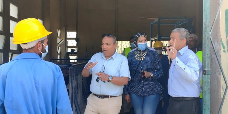 رئيس جهاز “خليج السويس” تتفقد أعمال تأهيل محطة معالجة المخلفات الصناعية بعتاقة 