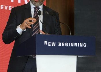 محمد خطاب رئيس القطاع التجارى فى اتريك