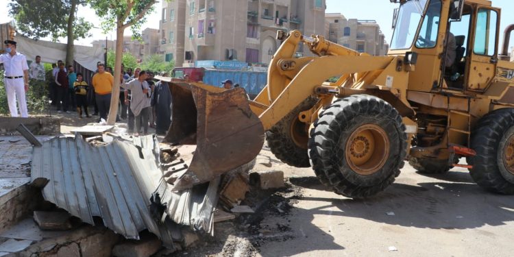 جانب من حملة الإزالة