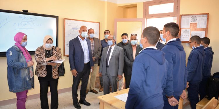 جولة تفقدية لنائب رئيس الشركة القابضة لمياه الشرب بالإسكندرية