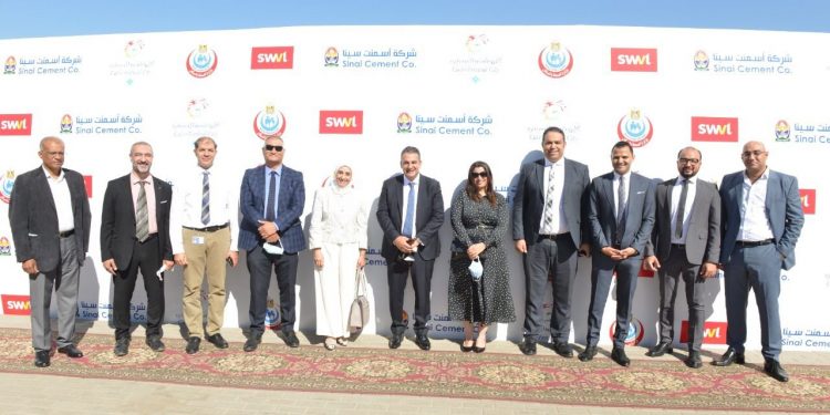 بالتعاون بين أسمنت سيناء وكايرو فستيفال سيتي وسويفل.. حملة تطعيم موسعة ضد فيروس كورونا بالتجمع الخامس