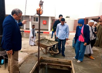 رئيس مياه بنى سويف تتفقد مشروع صرف صحي العرفا بالفشن