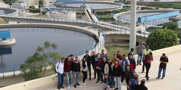 جانب من الزيارة