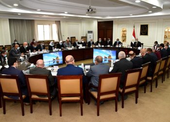 وزير الإسكان يترأس اجتماع لجنة متابعة تنفيذ المبادرة الرئاسية “حياة كريمة” لتطوير الريف المصري
