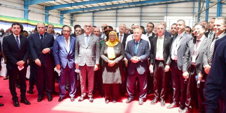 ضم وزير الإسكان ورئيس هيئة الاستثمار.. وفد مصرى يشارك فى افتتاح رئيسة تنزانيا “مجمع السويدي الصناعي”