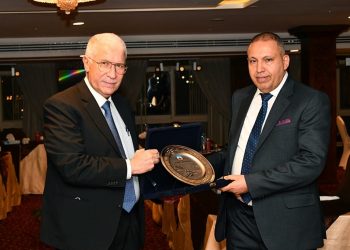 رئيس المقاولون العرب يستقبل وفداً من وزارة الإسكان العراقية