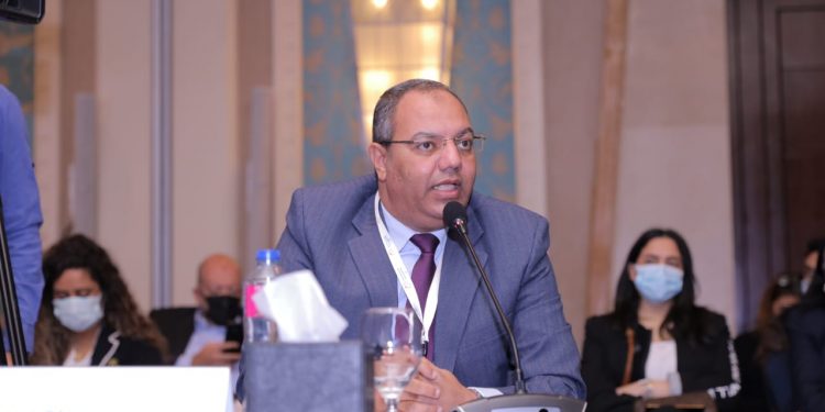 بشير مصطفى: توفير بيئة تشريعية متكاملة يدعم فكرة “المطور الصناعى” ويحقق نهضة صناعية يتبعها نهضة سكنية وعمرانية