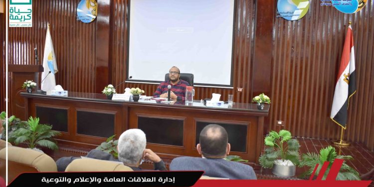 بتكلفة 207 مليون جنيه.. رئيس مياه سوهاج يستعرض الموقف التنفيذى لمشروعات مياه الشرب والصرف الصحى