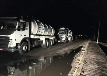 التواصل عبر الخط الساخن 125.. استمرار أعمال رفع مياه الأمطار في البحر الأحمر