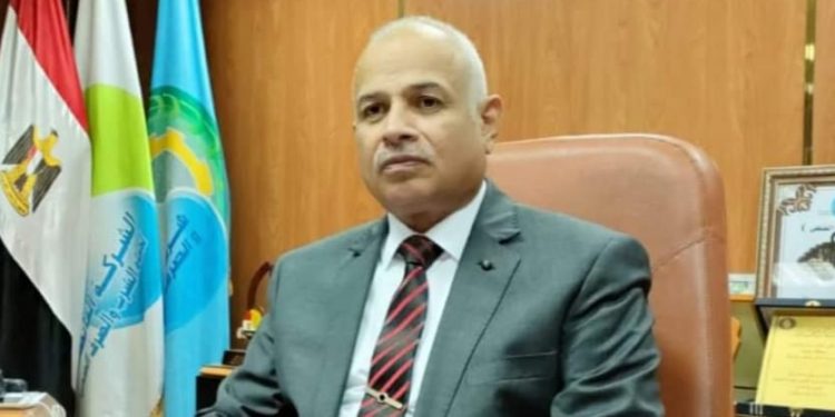 رئيس مياه البحيرة يتابع أعمال استكمال تنفيذ مشروعات الشركة