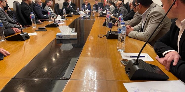 طارق شكري رئيسا لغرفة التطوير العقاري بالتزكية.. والعسال والمنشاوي وكيلين