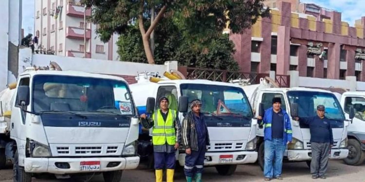 فرق متابعة ميدانية ورفع درجة الاستعداد القصوى لمواجهة مياه الأمطار المحتملة بسوهاج