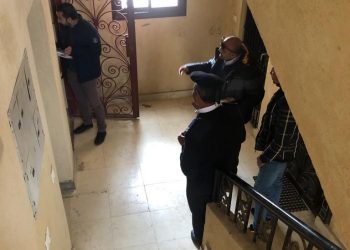 جانب من حملة الضبطية القضائية على الشقق المخالفة فى أكتوبر
