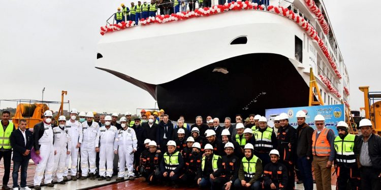 الباخرة فايكنج أوزوريس