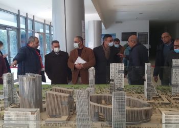 الوفد الليبي خلال زيارة العاصمة