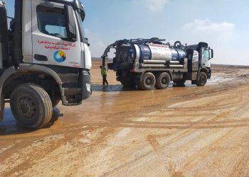 القابضة للمياه الدفع بسيارات ومعدات من القاهرة والجيزة لسرعة سحب مياه الأمطار برأس غارب