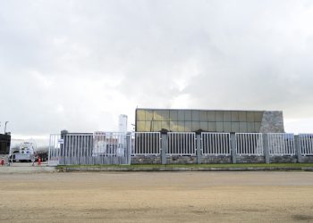 باستثمارات 250 مليون جنيه.. توقيع إتفاقية إنشاء مصانع لإنتاج الغازات الصناعية والطبية بكيما أسوان