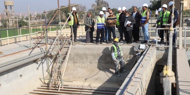 مياه أسيوط: جولة مرورية لمحطة صرف عرب المدابغ لمتابعة أعمال الإحلال والتجديد