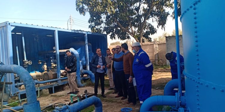 رئيس مياه القناة يتابع أعمال الإحلال والتجديد بمحطة مياه أم عزام