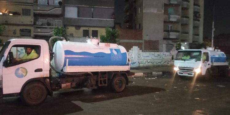 القابضة للمياه تتابع جهود الشركات التابعة فى التعامل مع مياه الأمطار