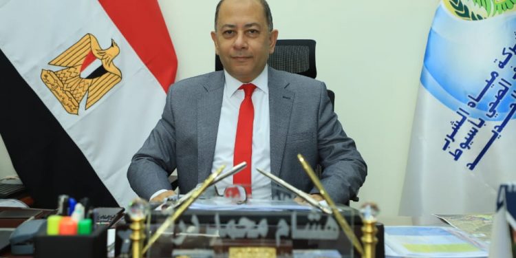 مياه أسيوط تستجيب لشكوى أهالى قلعة البلح بإضافة 310 مترا لشبكات مياه الشرب