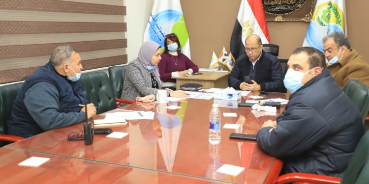 بالفيديوكونفراس .. القابضة للمياه مناقشة مشروعات المرحلة القادمة للمبادرة الرئاسية حياة كريمة بأسيوط والوادى الجديد