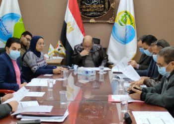 مياه أسيوط تعقد اجتماعا لمجلس إدارة المدرسة الفنية للمياه