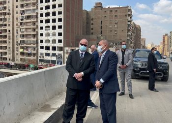 محافظ القاهرة: إزالة 127 مخالفة لورش ومحلات بالمطرية