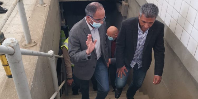 تخدم 12 مليون مواطن.. مسئولو المرافق بوزارة الإسكان يتفقدون محطة معالجة صرف صحي الجبل الأصفر