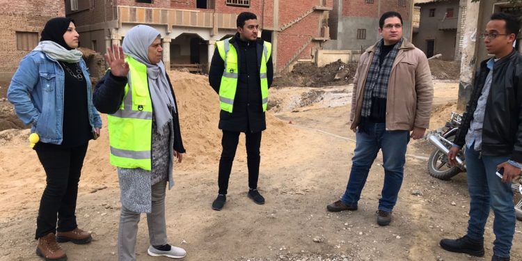 رئيس مياه بنى سويف تتابع أعمال اصلاح كسر خط طرد محطة صرف صحى بنى عفان