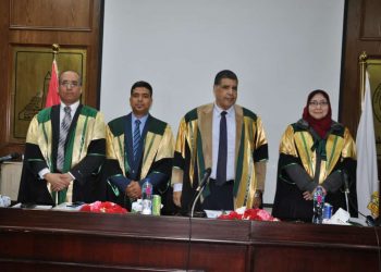 رسالة ماجستير تناقش “أهمية التأجير التمويلي وآثار استخدامه بشركات المقاولات العامة والمتخصصة”