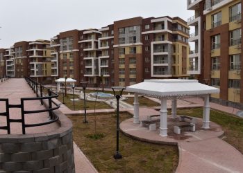 تتضمن 1176 شقة.. مسئولو الإسكان يتفقدون سير العمل بمشروع “JANNA” وأعمال التطوير بمدينة الشروق