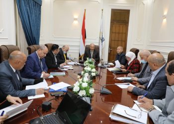 تخصيص رقم ١٥٤٩٦ لتلقي شكاوى زيادة أسعار المواد الغذائية بمحافظة القاهرة