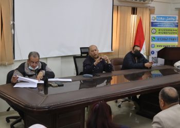 مياه أسيوط تنظم اجتماع لمناقشة آلية تنفيذ الوصلات المنزلية بمبادرة “حياة كريمة”