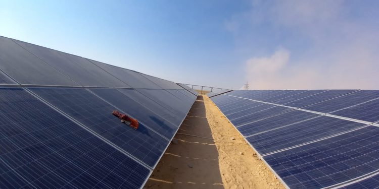 القابضة للمياه: آليات ترشيد الطاقة والتوسع فى استخدام الطاقة المتجددة بالمحطات