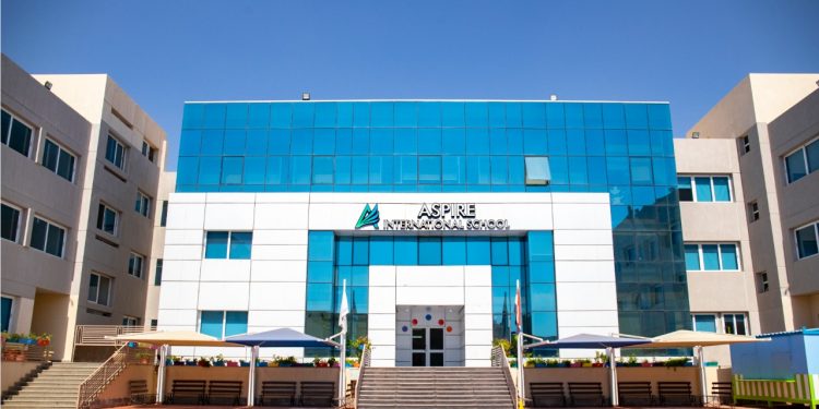 كابريول تطبق أحدث تقنيات الواقع الافتراضى بمدارس “أسباير الدولية “