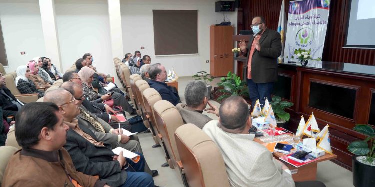 الصرف الصحي يغطى 27% من السكان.. رئيس مياه سوهاج يوضح موقف خدمات القطاع بالمحافظة