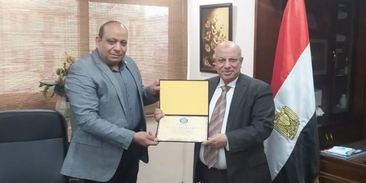 مشروعات مياه الشرب بالقاهرة تحصل على الأيزو 9001