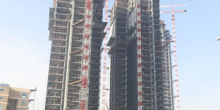 اميل عبدالله: الانتهاء من ٣ مشروعات بمنطقة ابراج ” حصة ” بالكويت قبل الموعد المحدد بثلاثة أشهر