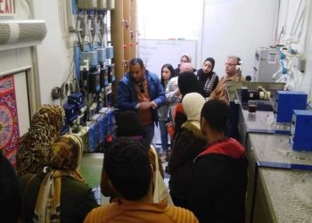 مياه الإسكندرية تنظم زيارة لطلبة كلية العلوم لمحطة مياه المنشية (2)