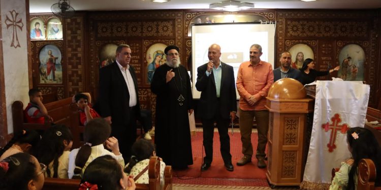 مسئولو أجهزة المدن الجديدة يقدمون التهنئة للإخوة الأقباط بمناسبة عيد القيامة المجيد