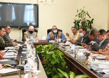 اجتماع مسئولى المقاولون العرب لمناقشة مشروعات حياة كريمة