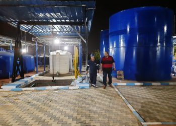 بطاقة إنتاجية 34 ألف م3.. رئيس مياه سوهاج يتفقد محطات المنشأة ونيدة