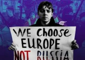 أوروبا تطرد دبلوماسيين روسيين نتيجة العملية العسكرية في أوكرانيا