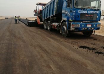 بطول 16كم.. الإسكان: تقدم الأعمال بأول طريق بـ”سفنكس الجديدة” يربطها بشبكة طرق إقليمية سريعة