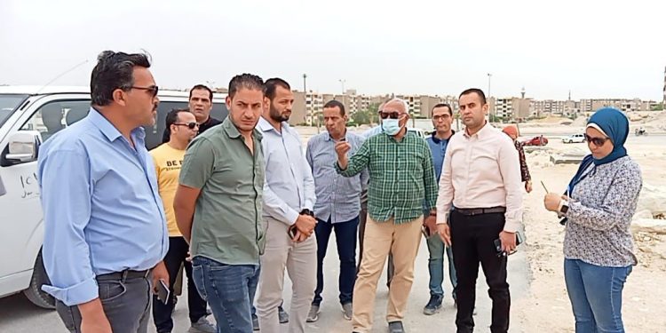 جولة تفقدية لمسئولى “الإسكان” بالمشروعات التنموية والاستثمارية بمدينة 15 مايو