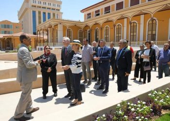 تنفذه المقاولون العرب.. السفير الفرنسي: مشروع متحف قناة السويس نافذة على المستقبل