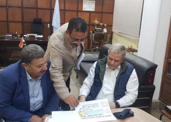 رئيس القابضة للمياه يتابع مشروعات مبادرة حياة كريمة بكفر الشيخ